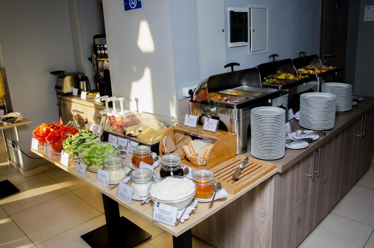 Raziotel Kyiv Yamska Buitenkant foto